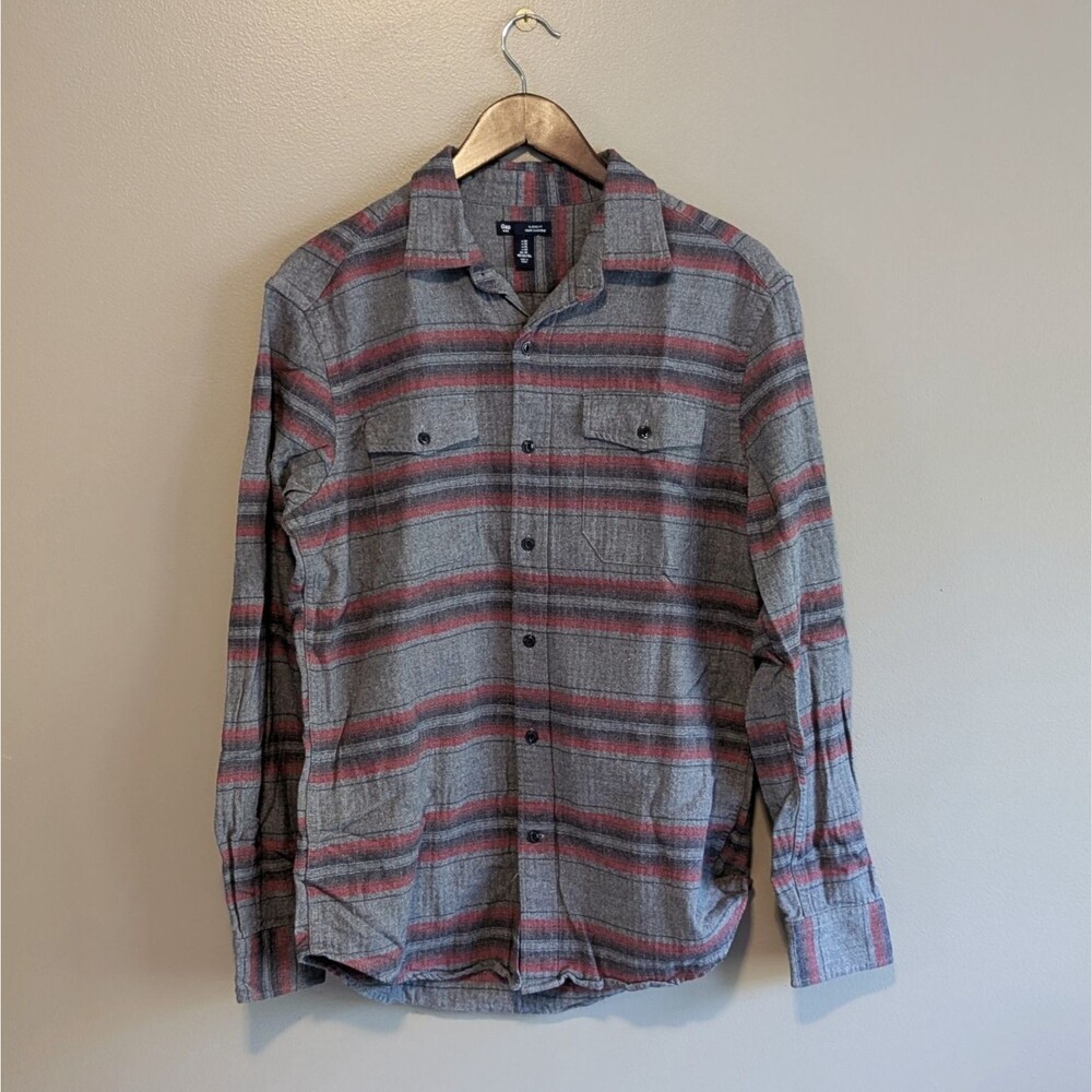 Gap Flannel Shirt Mens Medium Gray Red Striped Button Up Classic Fit Cotton LS